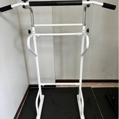 懸垂マシンの画像