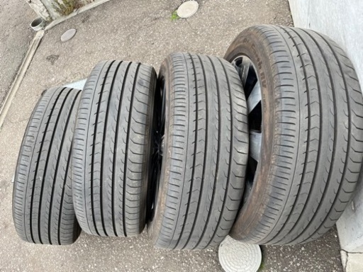 AMEアルミ18インチ 　225/50R18 ヨコハマRV03　22年製　エスティマ