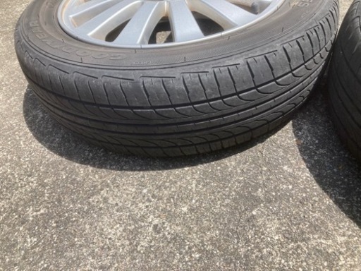 車のパーツ タイヤ、ホイール