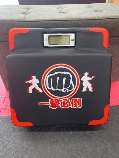 パンチ力測定器