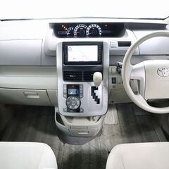 (荷物が多く載せれて走行性の良い車！！)　雪道など行かれる方はオススメです。の画像