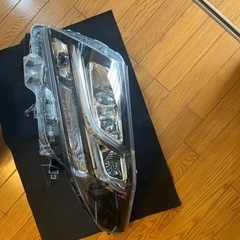 アルファード30 前期 VIBES製ヘッドライトの画像