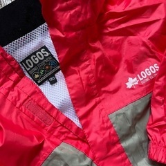 logos レインスーツの画像