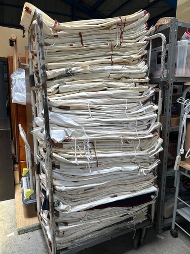 着物の山