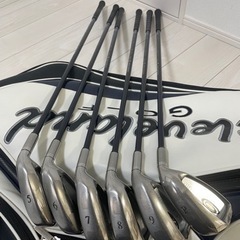  Cleveland Golf ゴルフバッグ（アイアン付き)の画像