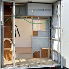 2.5坪/長さ480cm・キャンピングコンテナ！キッチンカー！移動販売車！鍵付き 断熱材 (小屋 移動店舗 移動事務所 ワークスペース) 福岡発の画像
