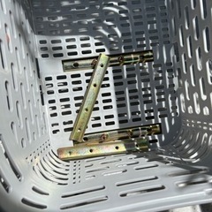 値下げしました。自転車の後ろのカゴの画像