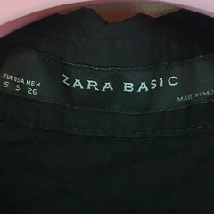 ZARA、レディースブラウスの画像