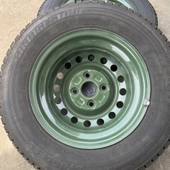 スタッドレスタイヤ 145/80R12 ダイハツアトレー純正鉄チンの画像