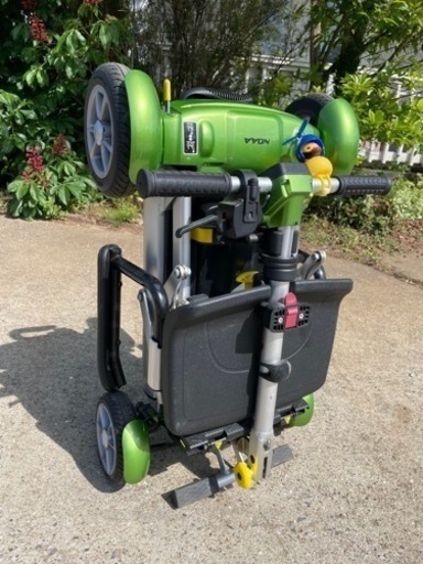 試乗車　限定1台　折り畳み　電動カート　シニアカー　電動車椅子