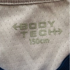 150センチTシャツ、UNIQLOタンクトップの画像