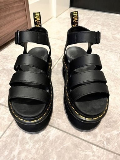 ドクターマーチン　厚底サンダル