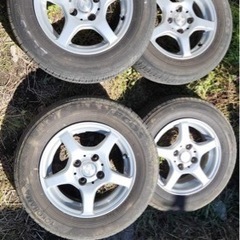 車のパーツ タイヤ、ホイール
