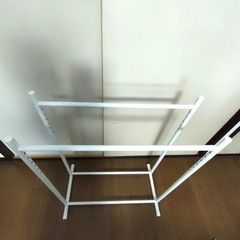 押入れハンガー2つ
