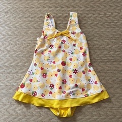 【お渡し予定の方が決まりました】女児130 水着　美品