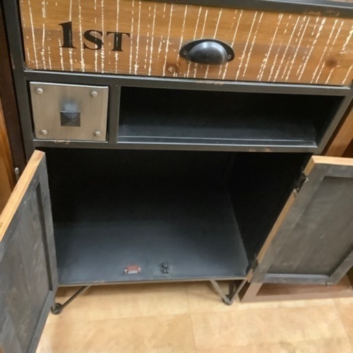 【トレファク摂津店】ヴィンテージ調キャビネットが入荷致しました！！