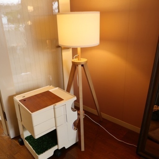 IKEA LAUTERS フロアランプ