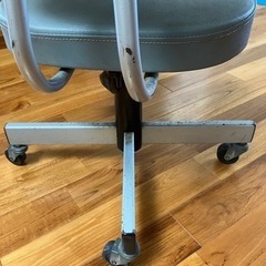 家具 オフィス用家具 いすの画像