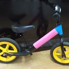 現状品！ストライダー スポーツモデル 12インチ スタンド・スキーアタッチメント付き カスタムペイント カラフル STRIDER ランニングバイク　西岡店の画像