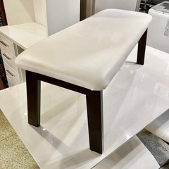 《売約済》【池上店】 ダイニングセット　ベンチダイニング　ダイニングテーブル　ダイニングチェア　4点　セット　 テーブル　椅子　イス　チェア　白物家具 🚚運搬無料エリア有 / 大田区 リサイクルショップ ランバールーム 池上店 ◀︎ 池上駅 大森駅 蒲田駅 最寄りの画像