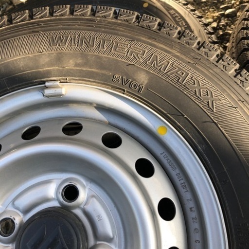 車のパーツ タイヤ、ホイール