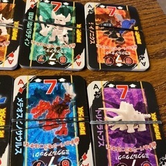 ほねほねザウルス　カードゲーム
の画像