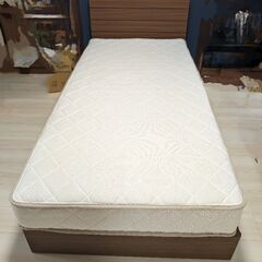 シングルベッド