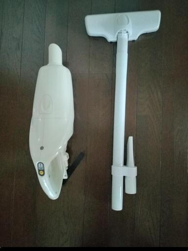 ＲYＯＢI  充電掃除機  14.4V