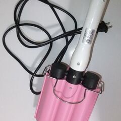 ３連バレル ウェーブアイロン  ヘアアイロン　コテ　3連ヘアアイ...