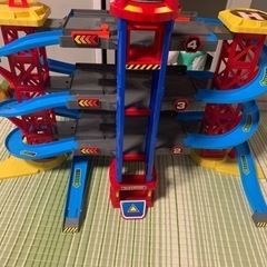ジャンボパーキングガレージ　おもちゃ ミニカーの画像