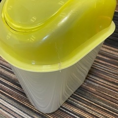 ◆スマイリー／ゴミ箱の画像