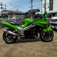 バイク　Kawasaki ZZR1100dの画像