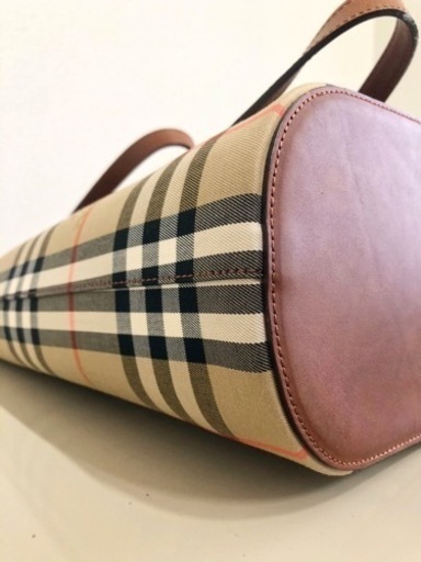 Burberry　バッグ　　ショルダーバッグ　ノバチェック　シャドーホース