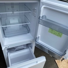 NO74❗️ 福岡市内配送無料　2022年式 冷蔵庫 ホワイト系 SJ-D15H-W [2ドア /右開き/左開き付け替えタイプ /152L]