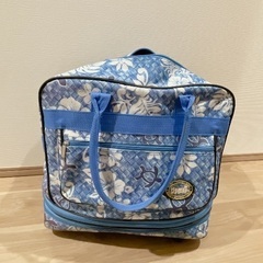 長くなるキャスター付きカバン
