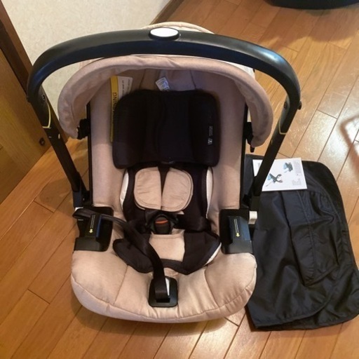 一体型チャイルドシート　ベビーカー　インファントカーシート配達OK　ストローラー　折りたたみ式ベビーカー 