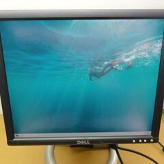 DELL　17インチ　液晶ディスプレイ