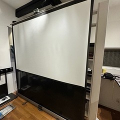 ワイド100インチスクリーン（株）内田洋行