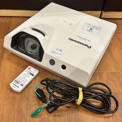 短焦点ワイド液晶 プロジェクター Panasonic PT-TW351RJ WXGA