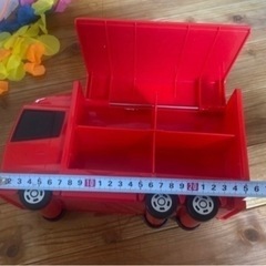 幼児おもちゃ33トミカ収納カー(5\31まで)の画像