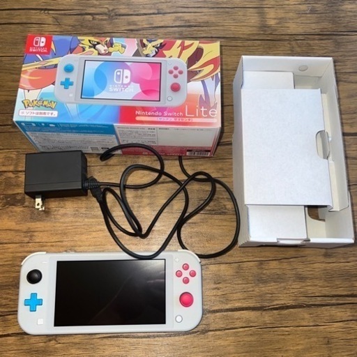 NintendoSwitchライト「ザシアン･ザマゼンタ」