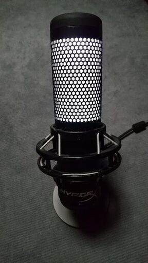 HyperX QuadCast S スタンドアロンマイク + 非売品 HyperX ヘッドホンスタンド