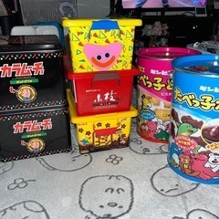 お菓子コンテナ空き缶 