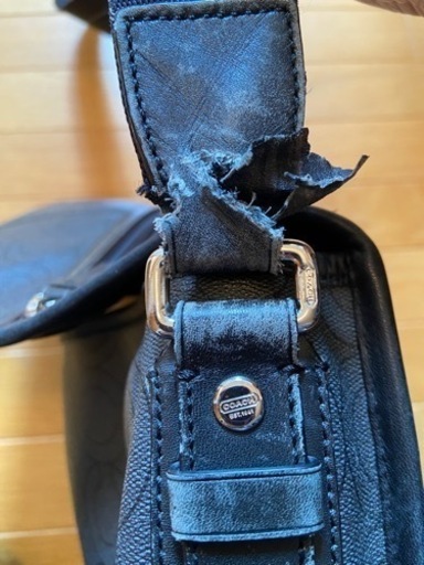 COACH メンズショルダーバッグ