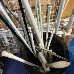 突っ張り棒　たくさん　一つ50円〜　