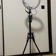 三脚付き撮影ライト　3色モード