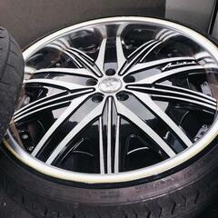 車のパーツ タイヤ、ホイールの画像