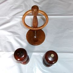 サラダボウル（木製、大：１・小：５、スプーン・ペッパーグラインダー等、未使用保管品）の画像