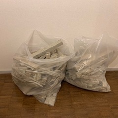 ロックウールボード
端材(断熱材)の画像