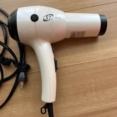 ドライヤーの画像